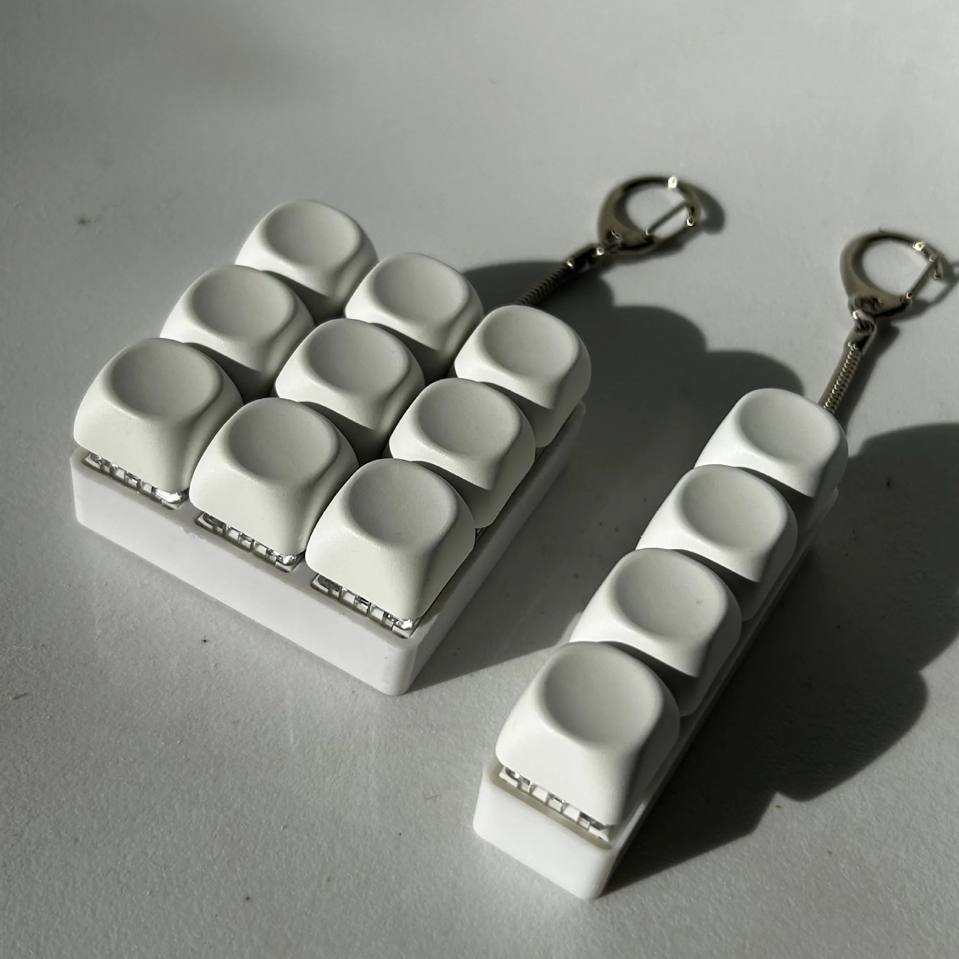 4/9-Button Keyboard Keychain Shaft Tester Fidget Toy - Image 3