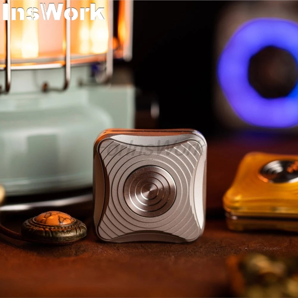 9 Hands 2-in-1 Push Slider Fidget Spinner - Image 3