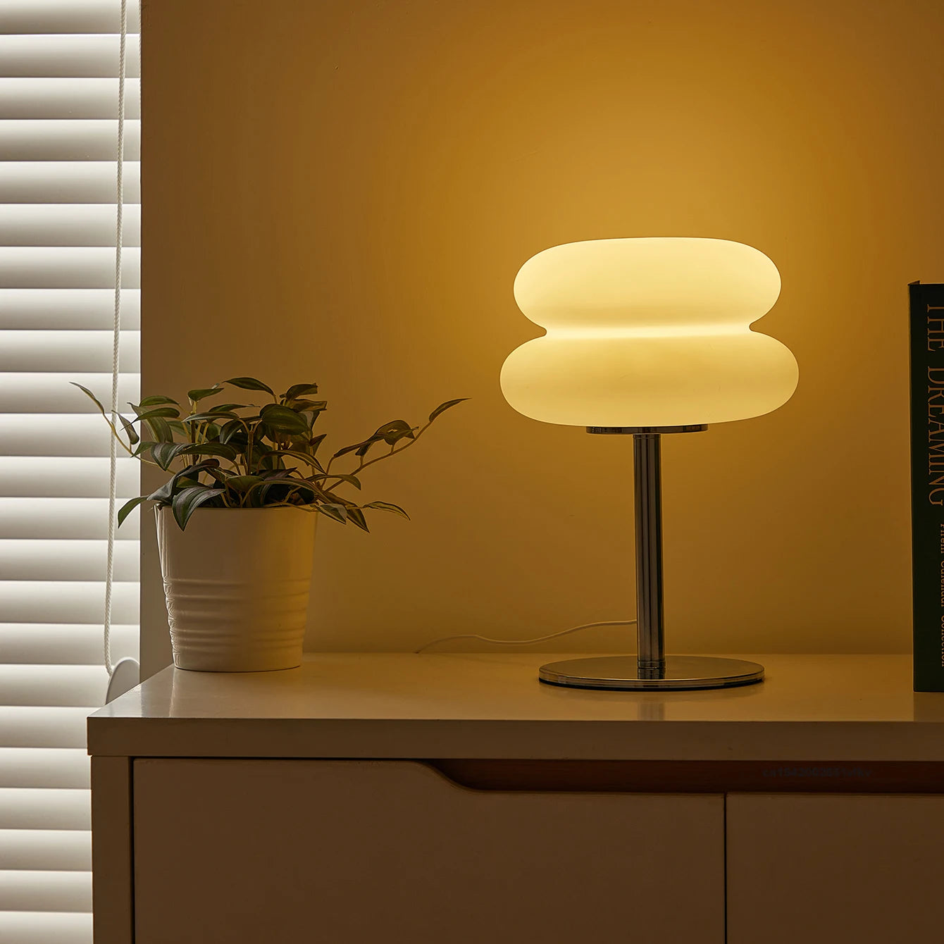 Elegant Cream Table Lamp with Plastic Lampshade - Image 2